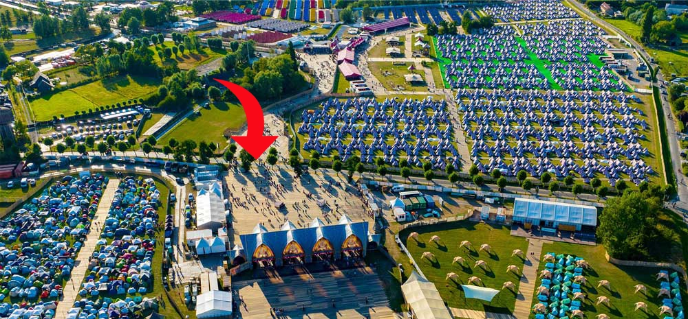 Entrada del camping de Tomorrowland