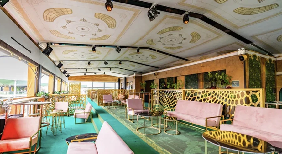 palco tomorrowland hospitality