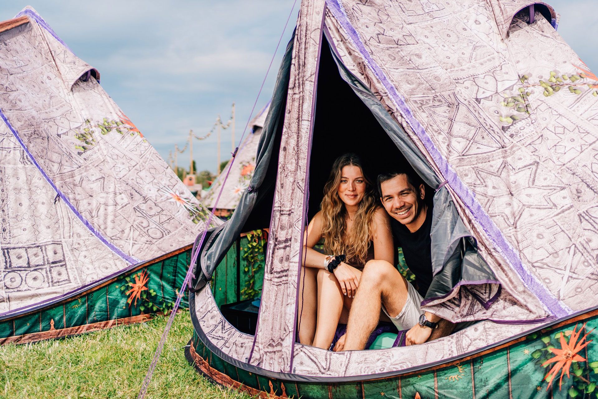 Easy Tents Tomorrowland 2027: cómo son y qué incluyen